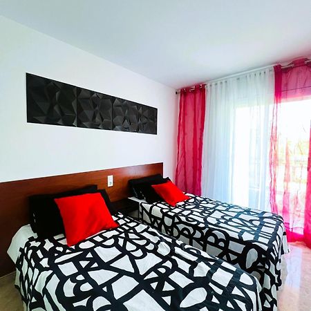 Ventura Park C- 3 Apartment ซาลอว์ ภายนอก รูปภาพ